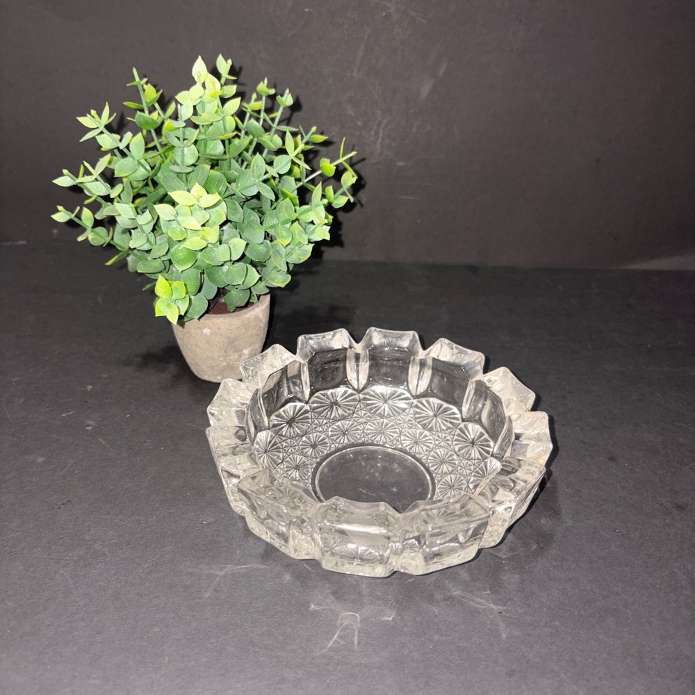 Vtg Crystal Cut Glass Ashtray Starburst Art Deco Pattern Trinket Dish 12 Slots
